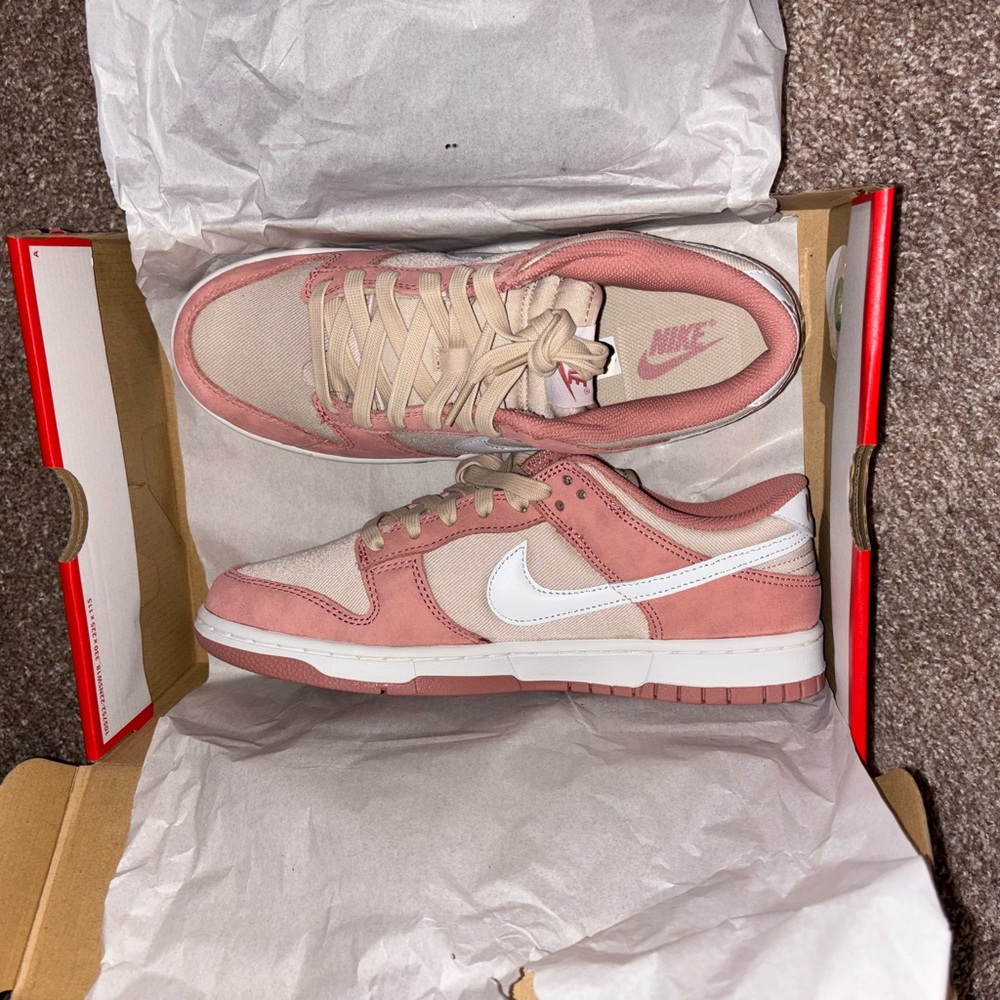 Men’s Nike Dunk Low Retro SE